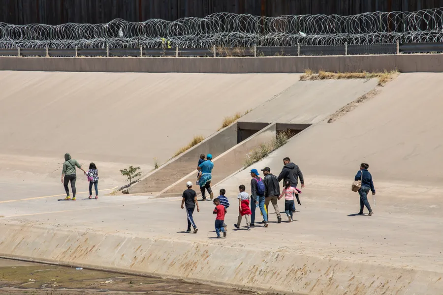 May 30, 2019: Migrants from Central America cross the U.S.-Mexico border at El Paso, Texas / Ciudad Juarez, Chihuahua, Mexico to seek asylum in the United States.?w=200&h=150